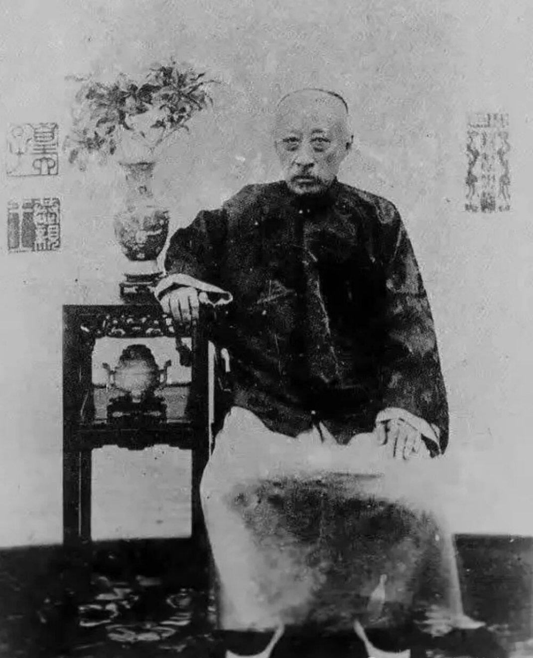 石头哥点评历史人物系列之九十五（恭亲王临终遗折）前面微博石头哥详细分析了《定国是