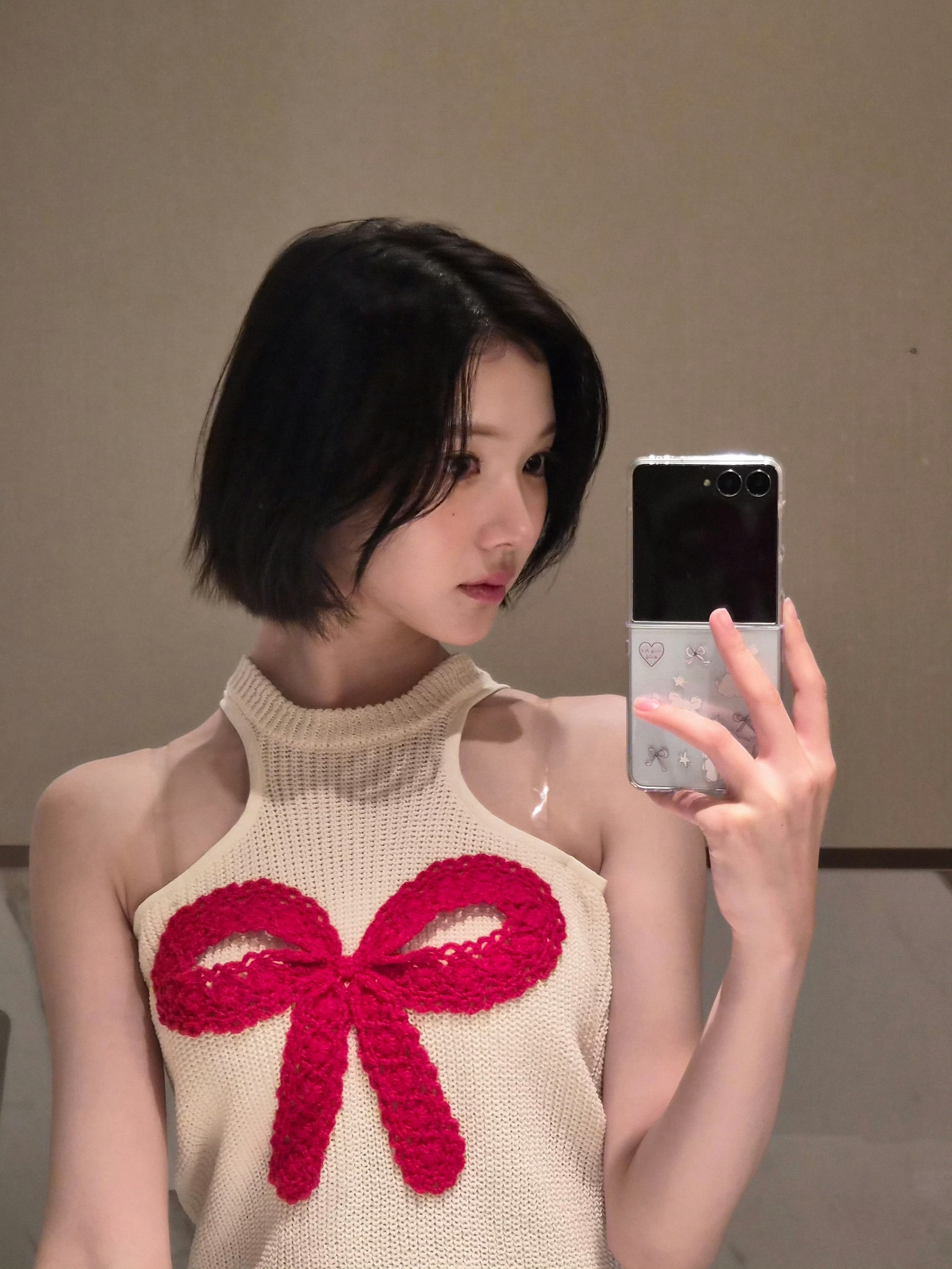 太俏皮辣…这一身从发丝到衣服细节我都想复刻🍒✨（JIWOO​​​