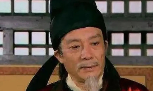 692年，宰相狄仁杰参加朝会后被武则天单独留下，聊了几句，武则天突然说：“知道我