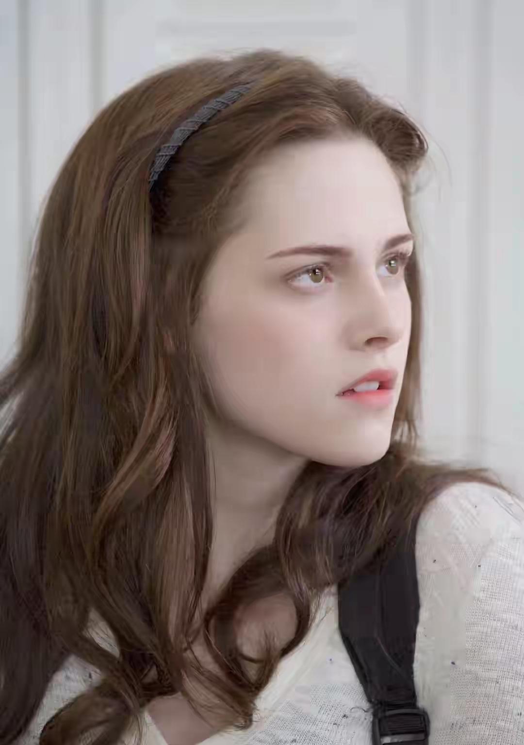 当年的女神怎么成了这副鬼样子了？有人说，她应该吸毒了。说真的，变成这样，真的