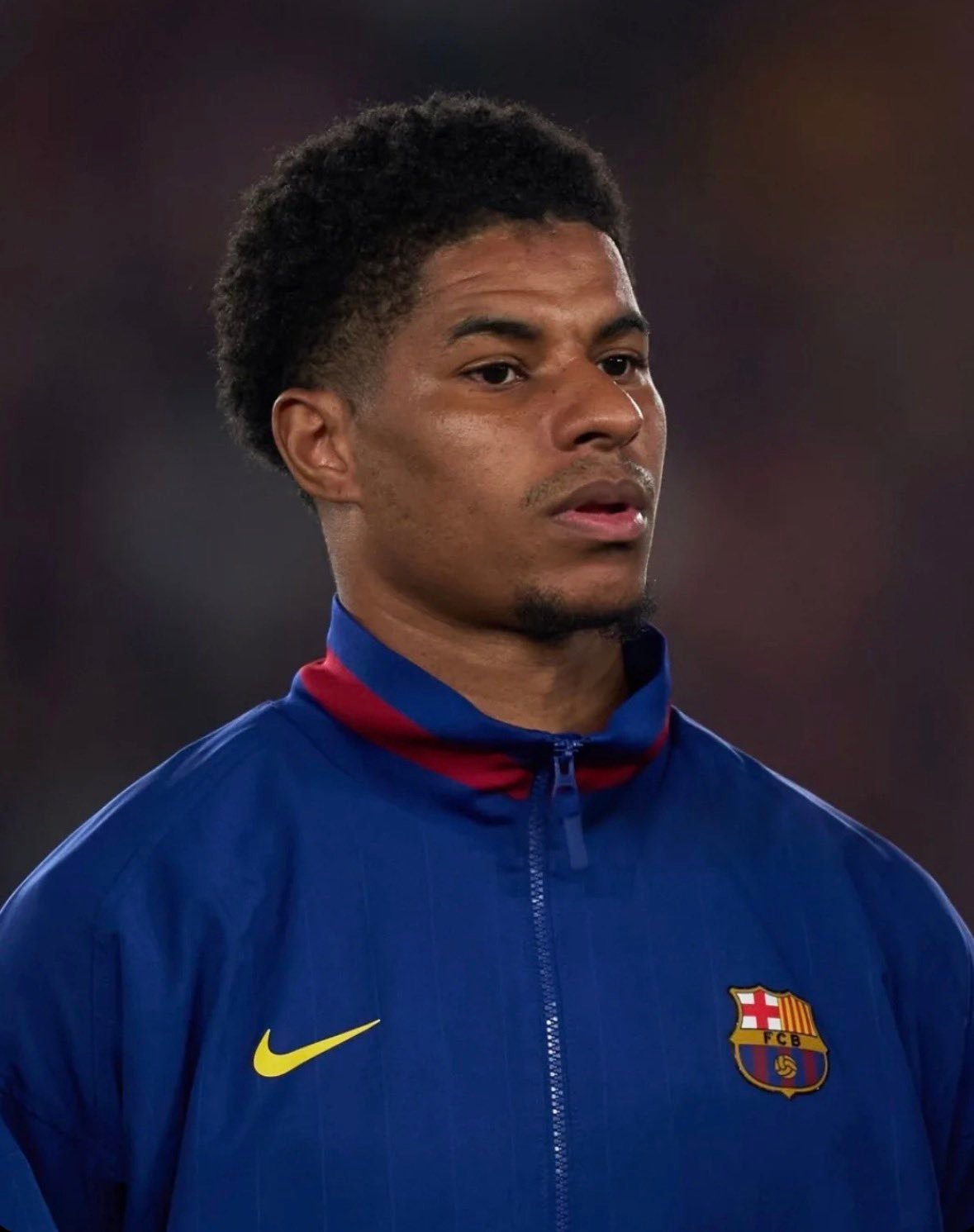 每日邮报记者ChrisWheeler：巴萨曾就拉什福德的转会向曼联提出就260