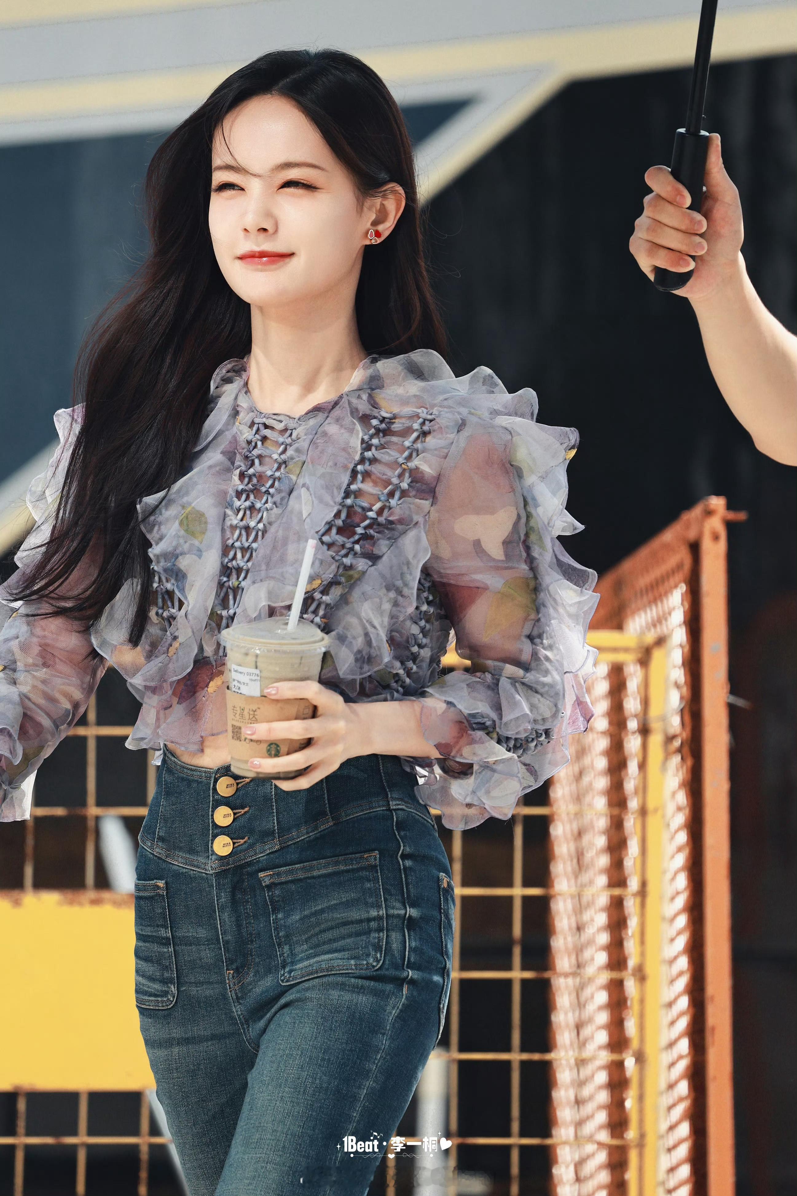 李一桐美人余，新皮肤也好好看​​​
