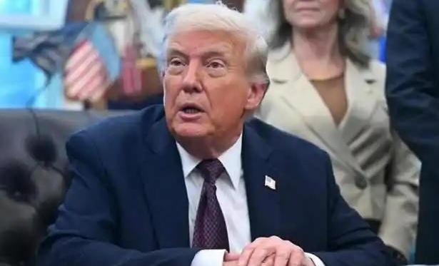 特朗普这话就很有意思了，当主持人问他，如果日本与中国开战，美国会不会支持日本时，