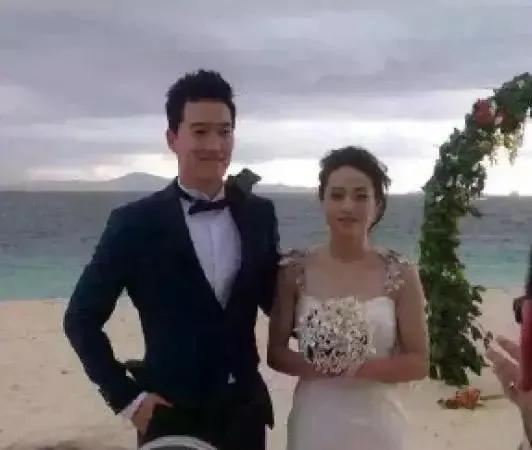 刘翔娶吴莎有一点不太好，那就是跟葛天离婚没多久，就跟吴莎在一起，显得很不尊重葛天