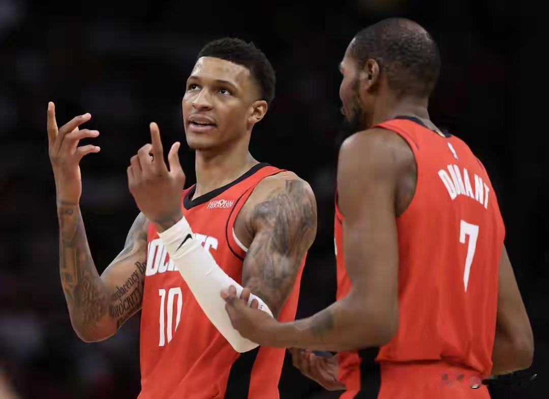 火箭记者:全明星赛后，杜兰特和谢泼德小贾一起训练据火箭随队记者KellyIk