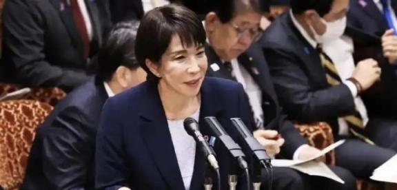 日本右翼叫嚣“没死的日本人将反击”，五常齐出手高市内阁摇摇欲坠！