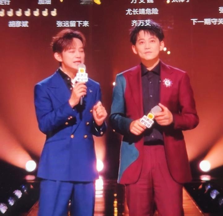 今晚《歌手》主观排名预测，不喜勿喷。第一凡希亚，碾压级的断层压制，她一开口其他