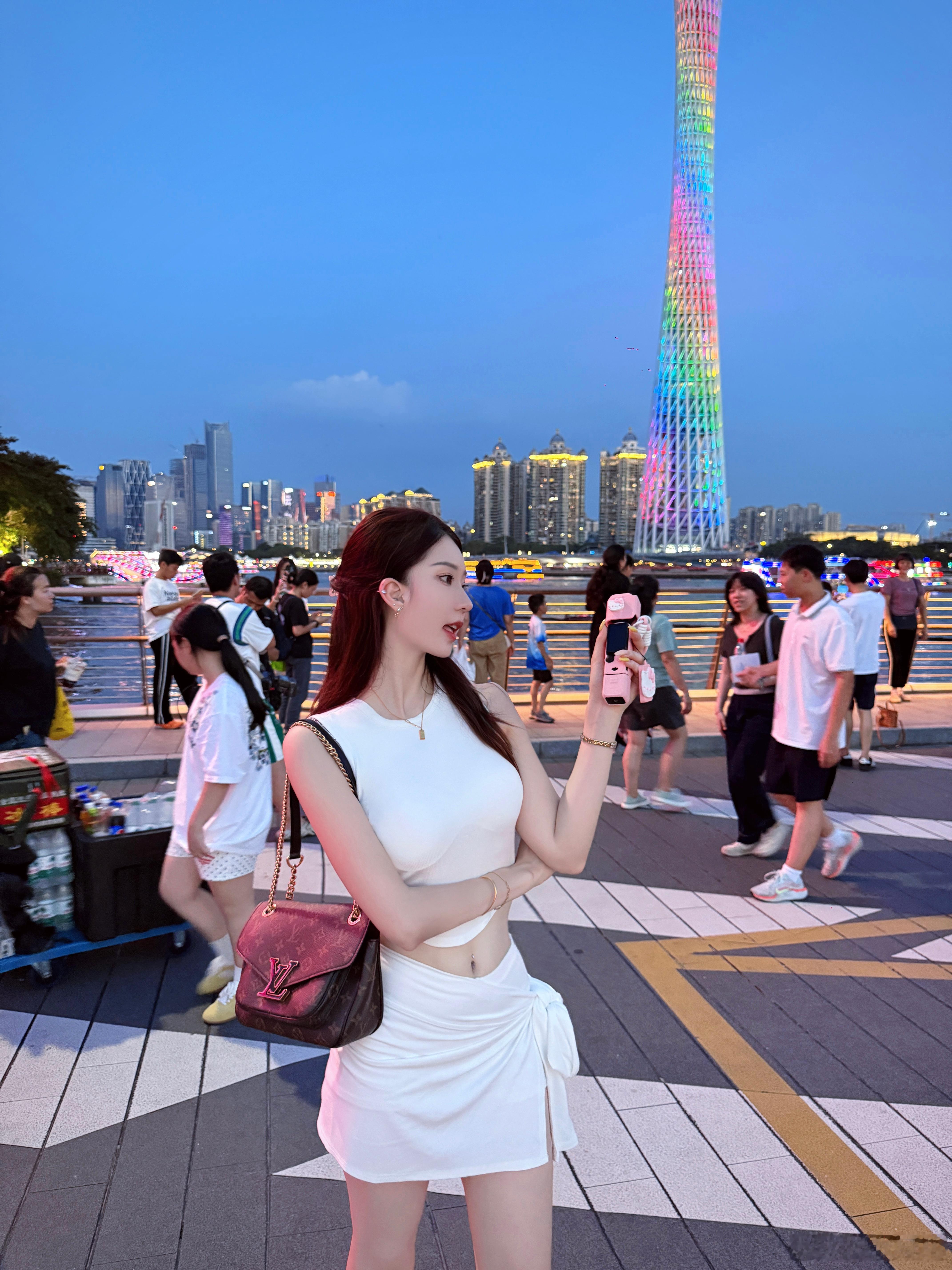 我与小蛮腰广州​​​