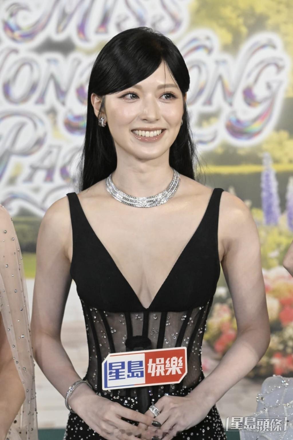 香港小姐2026决赛丨陈懿德默认罗天宇恋情称开心幸福，冯盈盈佩戴七位数钻饰十分抢