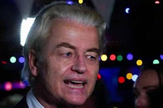 今年荷兰大选结果一出来，全网直接看傻了，去年还拽得不行握着37席、金发甩得飞起喊