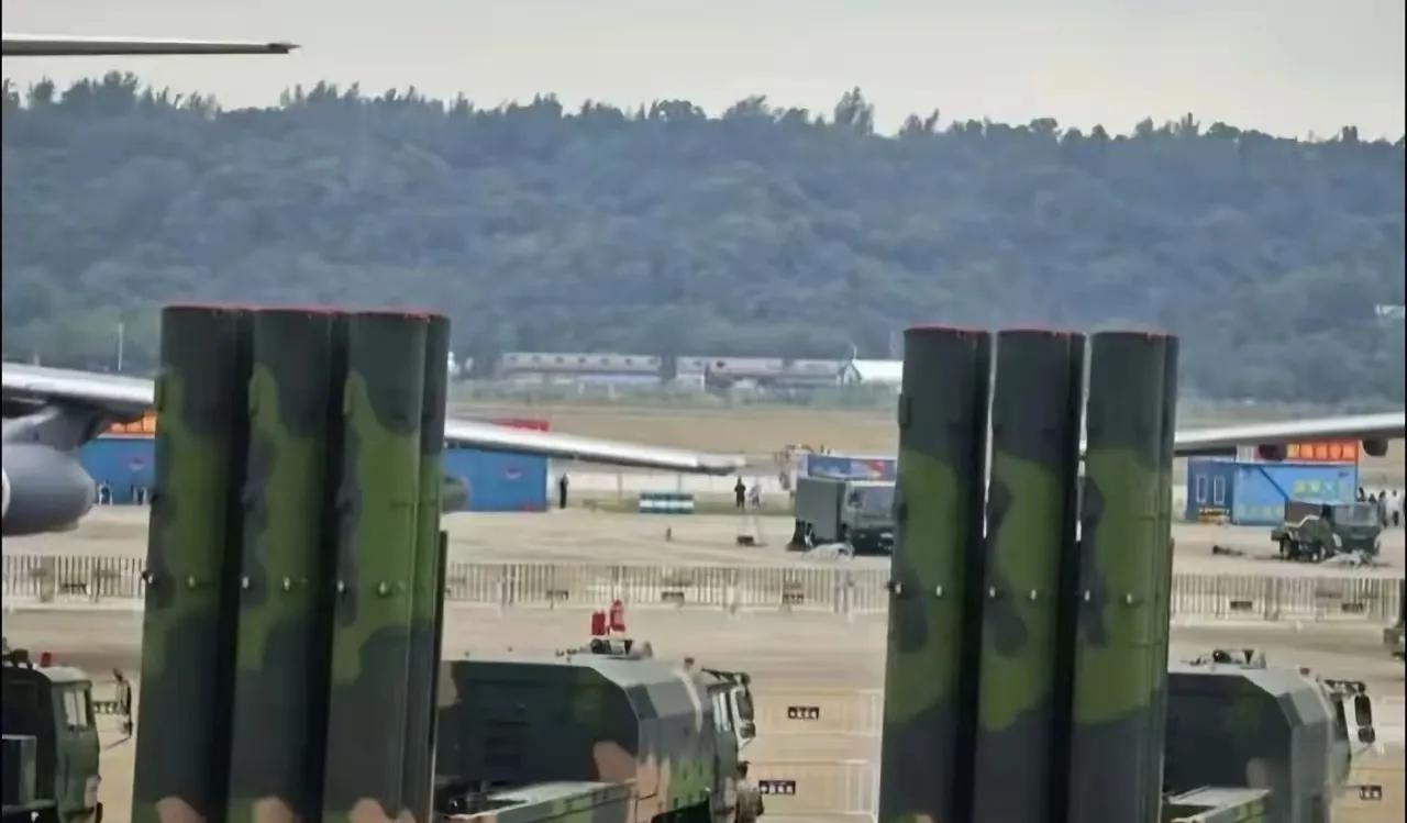 东大的红旗-29防空导弹已列装部队。据外媒评估红旗-29为世界最先进的防空导弹，
