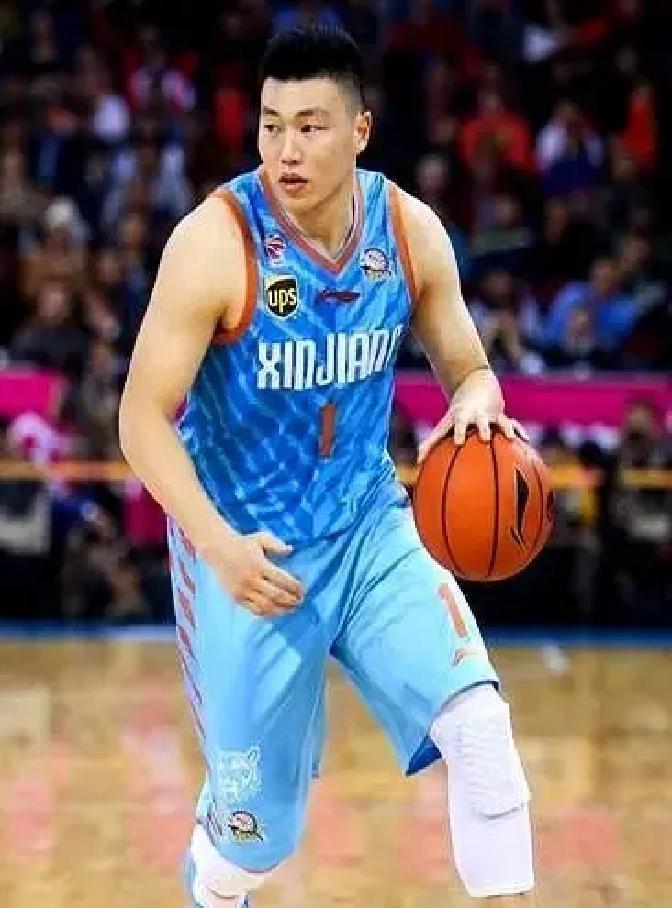 3年没球打，他砸1亿救活家乡队焦作人李根，CBA三冠锋线，退役后把全部积蓄