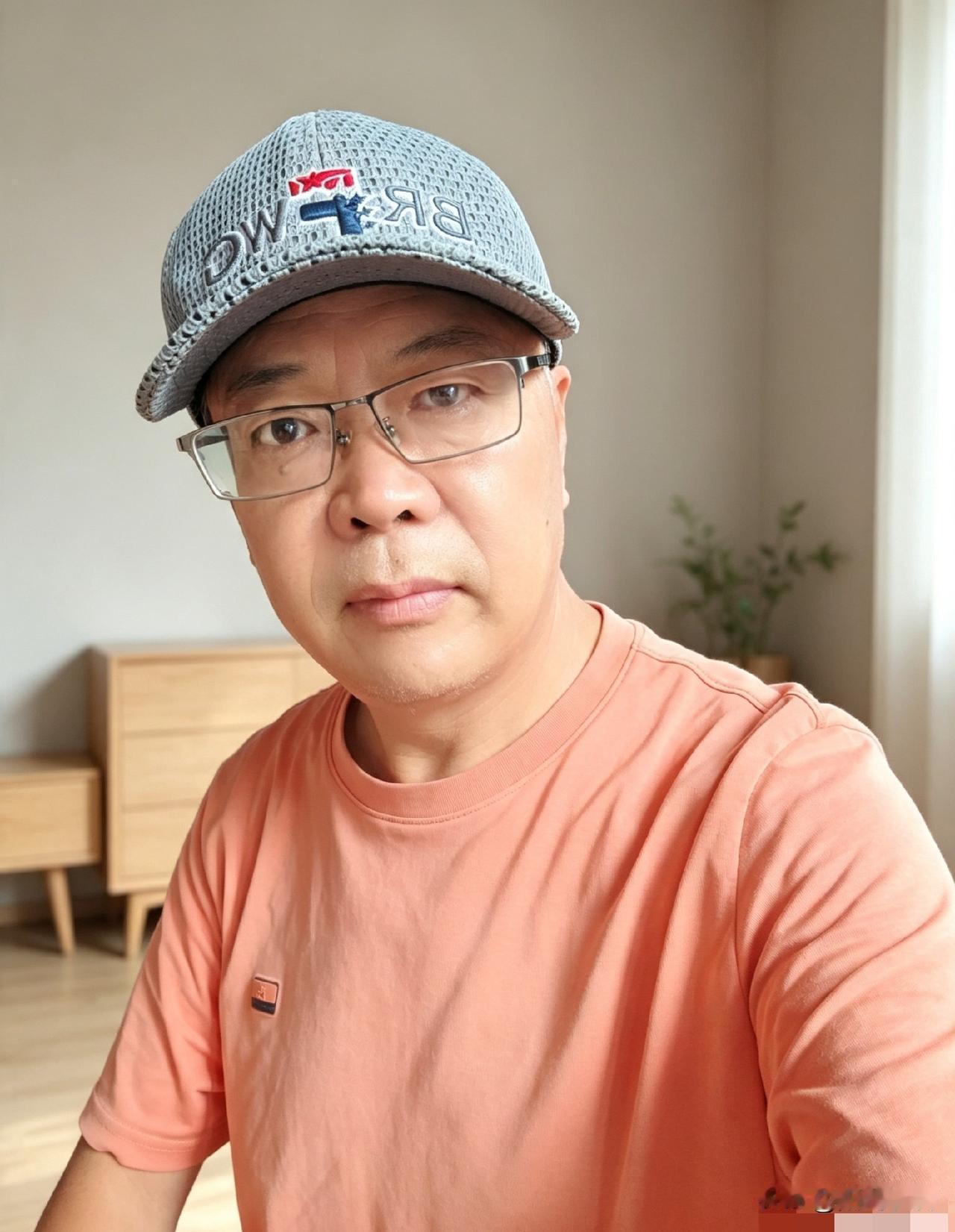 今天早上有一阵子，感觉特别不好……不是一般的不好，是很不好。呼吸急促，心跳加