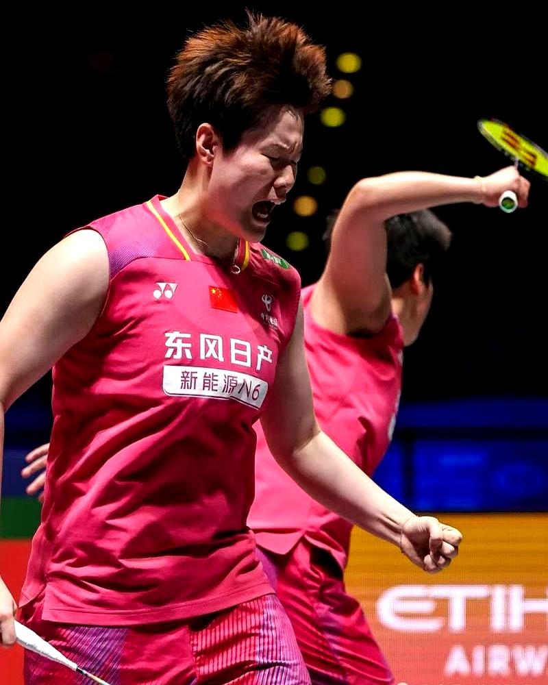 贾一凡输球后哭了，不是因为一分之差，她怕的是那颗“想赢的心”正在变软。2