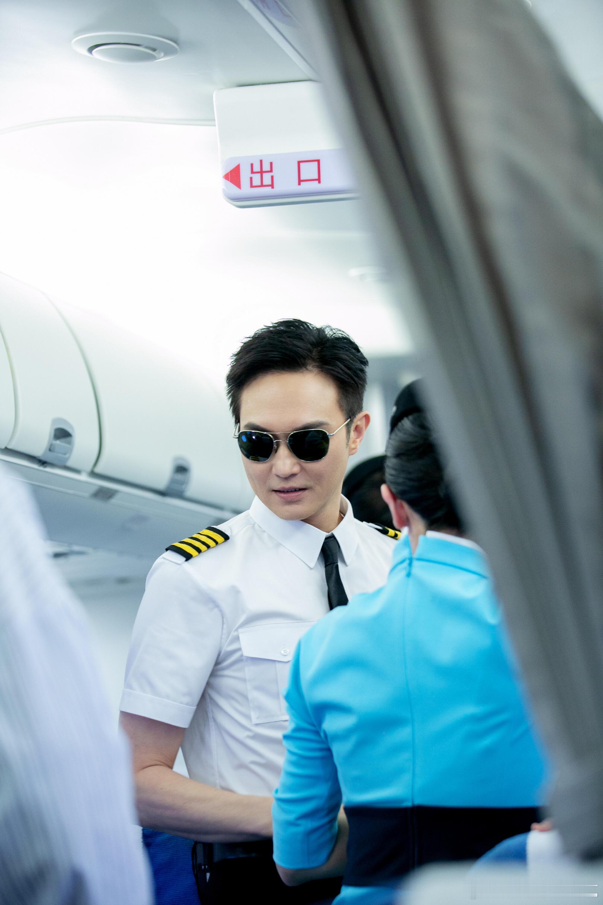 张智霖港姐味啊啊啊啊我笑死了