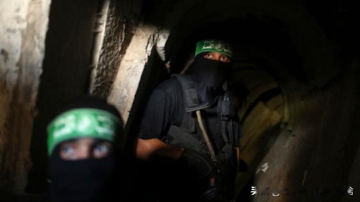 以色列国防军发言人表示，以色列部队继续在拉法东部的地下隧道网络中开展行动。*