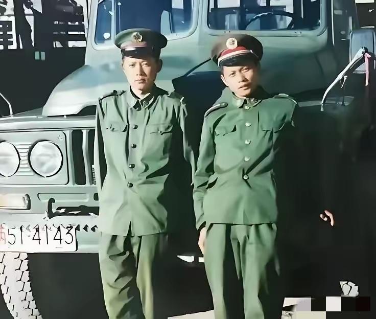 四川一军人退伍后开大车，跑车时救下一对跳河的母女，带到自己家中暂时安顿。当女人准