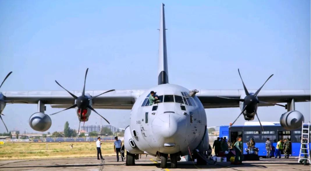 欧洲新闻网报道，当地时间25日，阿根廷火地岛，乌斯怀亚市政府证实，一架美军波音C