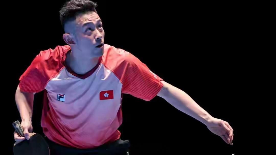 体育海口亚洲杯男单小组赛第二轮：黄镇廷3-1战胜张本智和黄镇延3比1张本智和