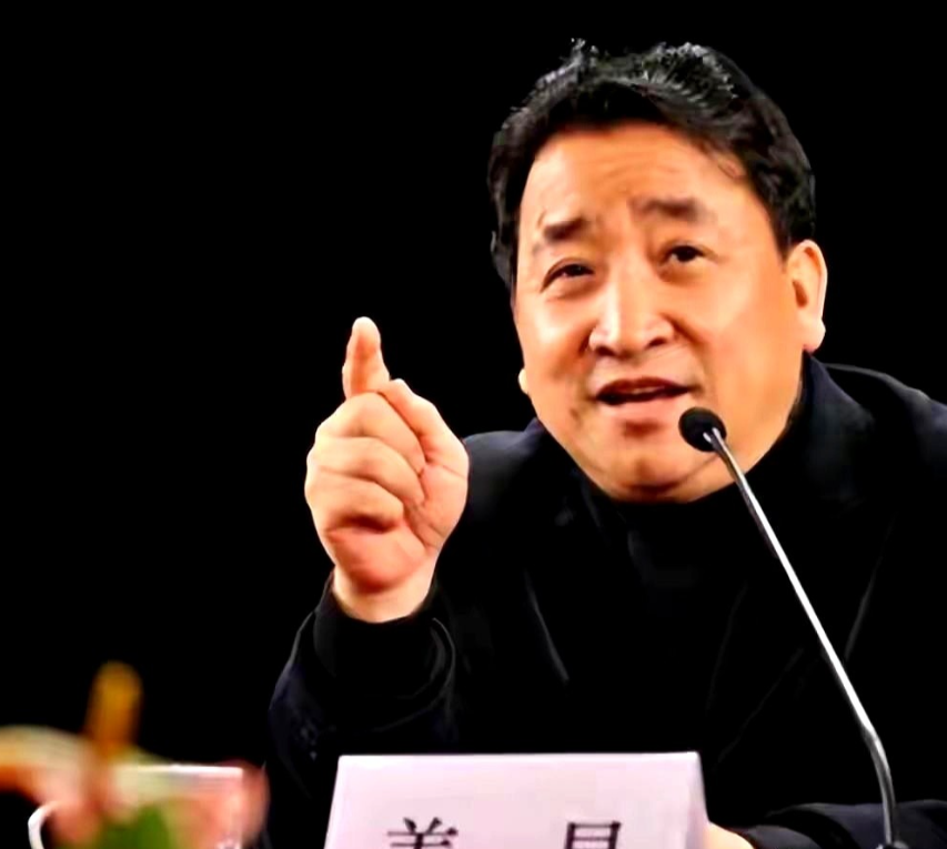 姜昆说，我女儿姜珊46岁了，还没结婚没孩子。后来她做了影视幕后工作，事业挺成功