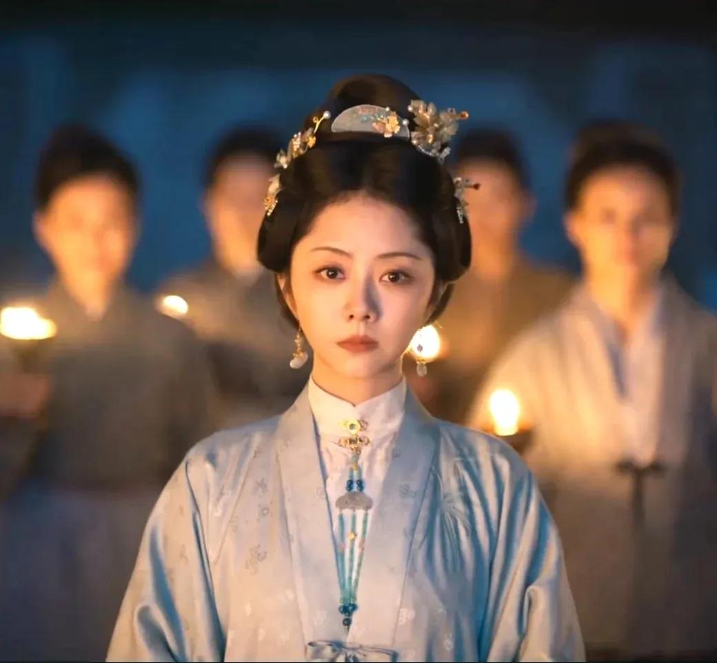 谭松韵这次有压力了，新剧兰香如故。和李梦演对手戏，剧情也是从小人物到大女主。要