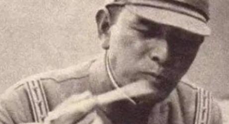 1944年，“大汉奸”郭绍绪邀请日军高官在家中吃饭。喝的正酣时，伙计喊了一声：“