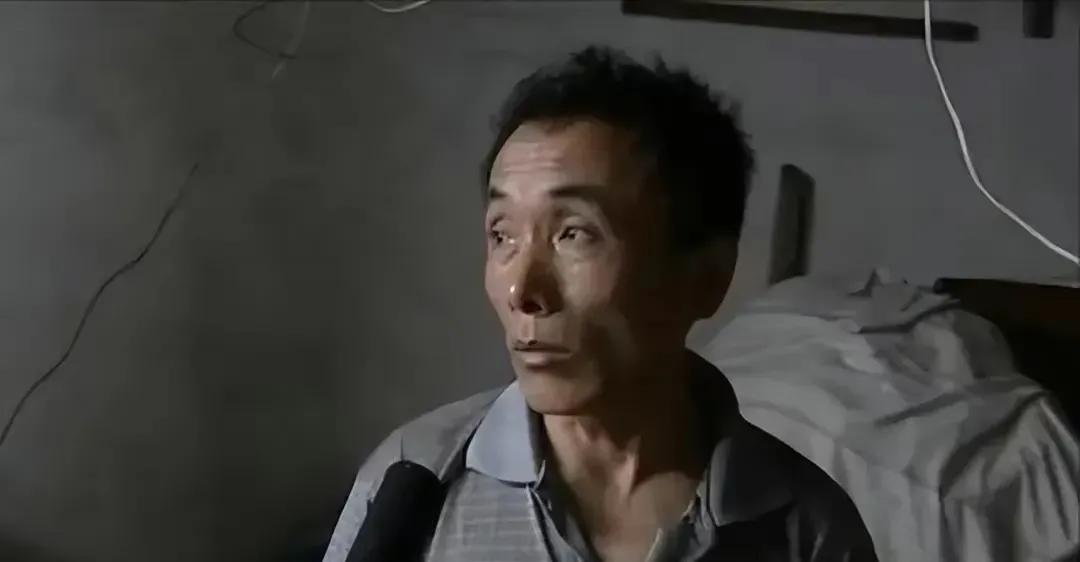 1993年，浙江一女子突然失踪，丈夫苦苦寻妻14年未果，最后却发现妻子就在邻居家