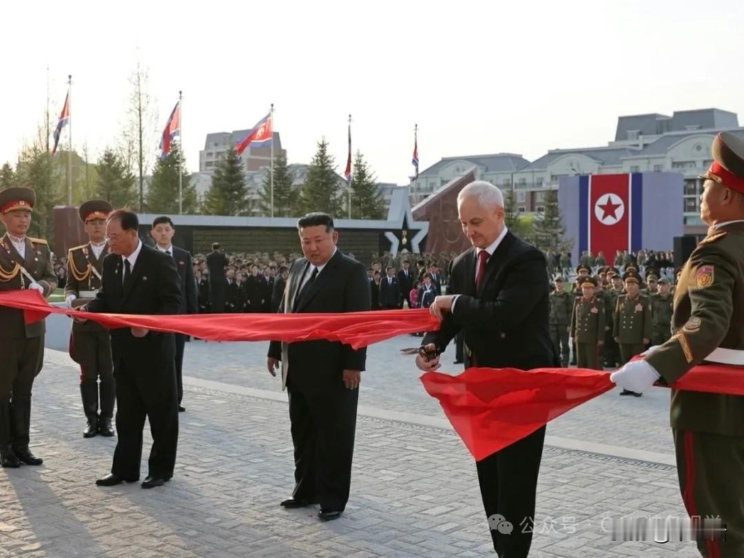 将军的下一代坦克可能长得像德国的豹2了？虽然俄罗斯给人的形象是挺粗犷，其实他们