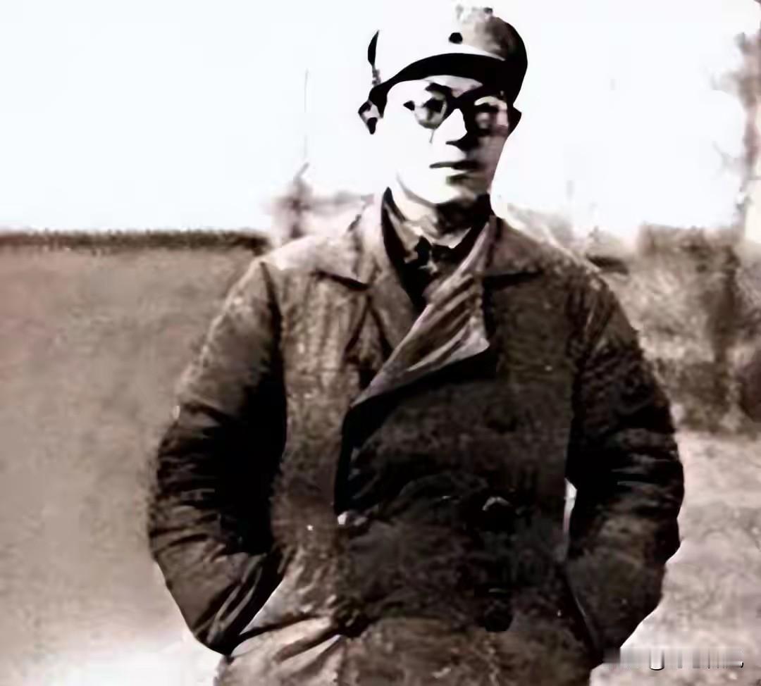 红军侦察部长流浪西北，路上讨饭时被一地主识破：你是红军吧1935年的西北戈