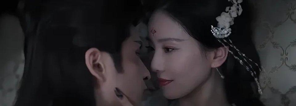 《淮水竹亭》被注入妖力的东方淮竹成了魅魔淮竹，先秦淑女步，步步有态度。王权弘业被