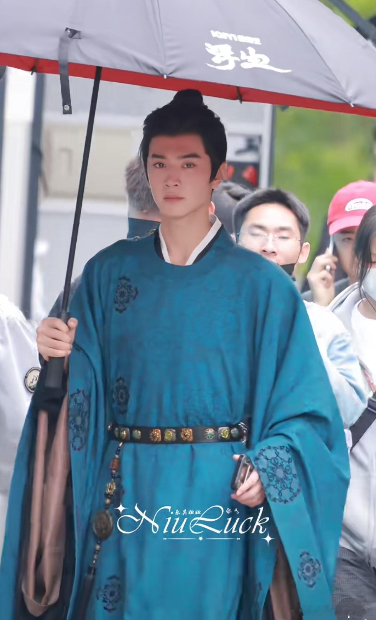 陈哲远《浮生》男主路透，英俊的俏公子，第一天造型就这么给力哇