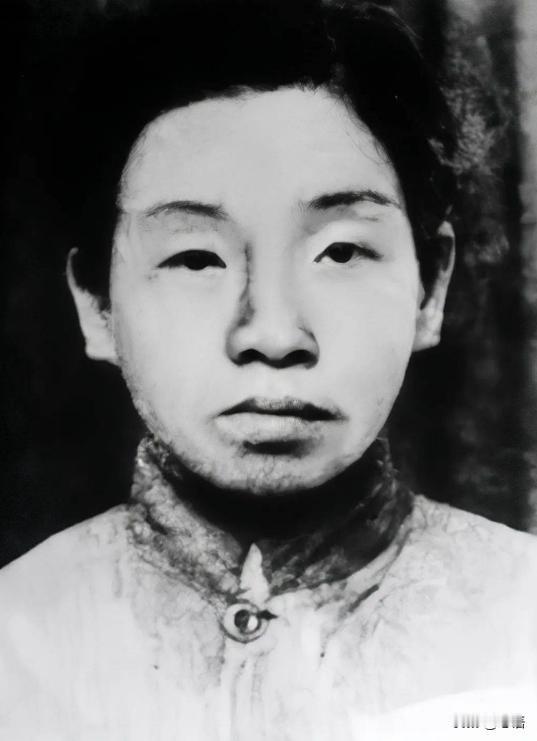 渣滓洞最惨烈的巾帼英烈！受尽21种酷刑未吐一字，母子三人从容赴死。1948