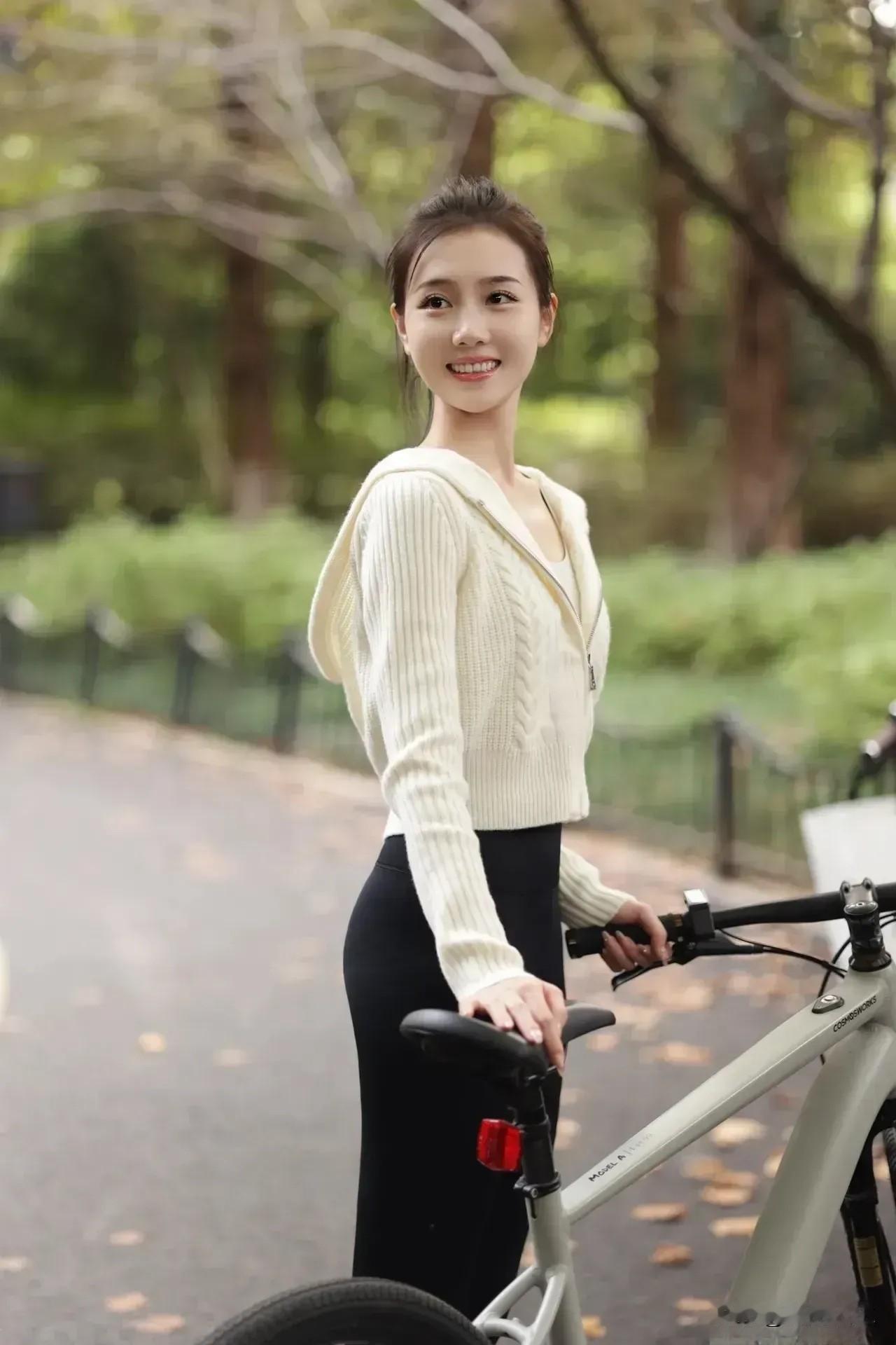 只要你有看风景的心情，人间处处便是美景。骑行在路上