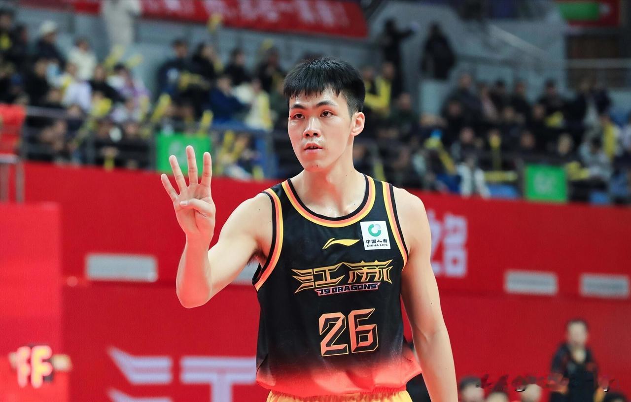两场国家队热身赛打完后，将引发一系列连锁反应：1.郭士强指导已经用实际行动