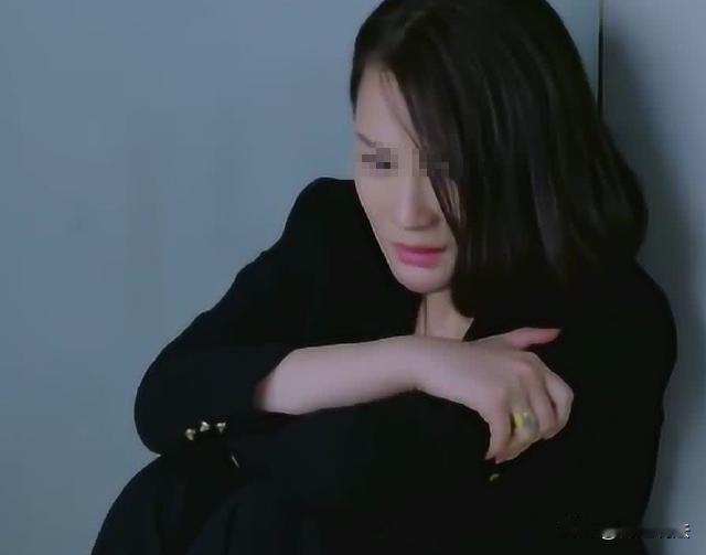 北京，朱某在公司做运营管理的工作，他和女下属王某在公司库房单独工作时，竟趁王某不