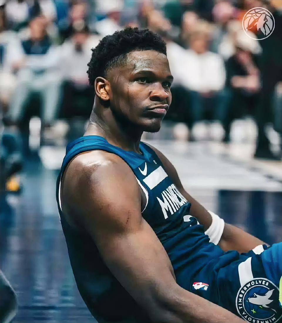 太强了！森林狼123-111轻取雷霆，这3位球员是赢球最大功臣！1. 爱德华兹