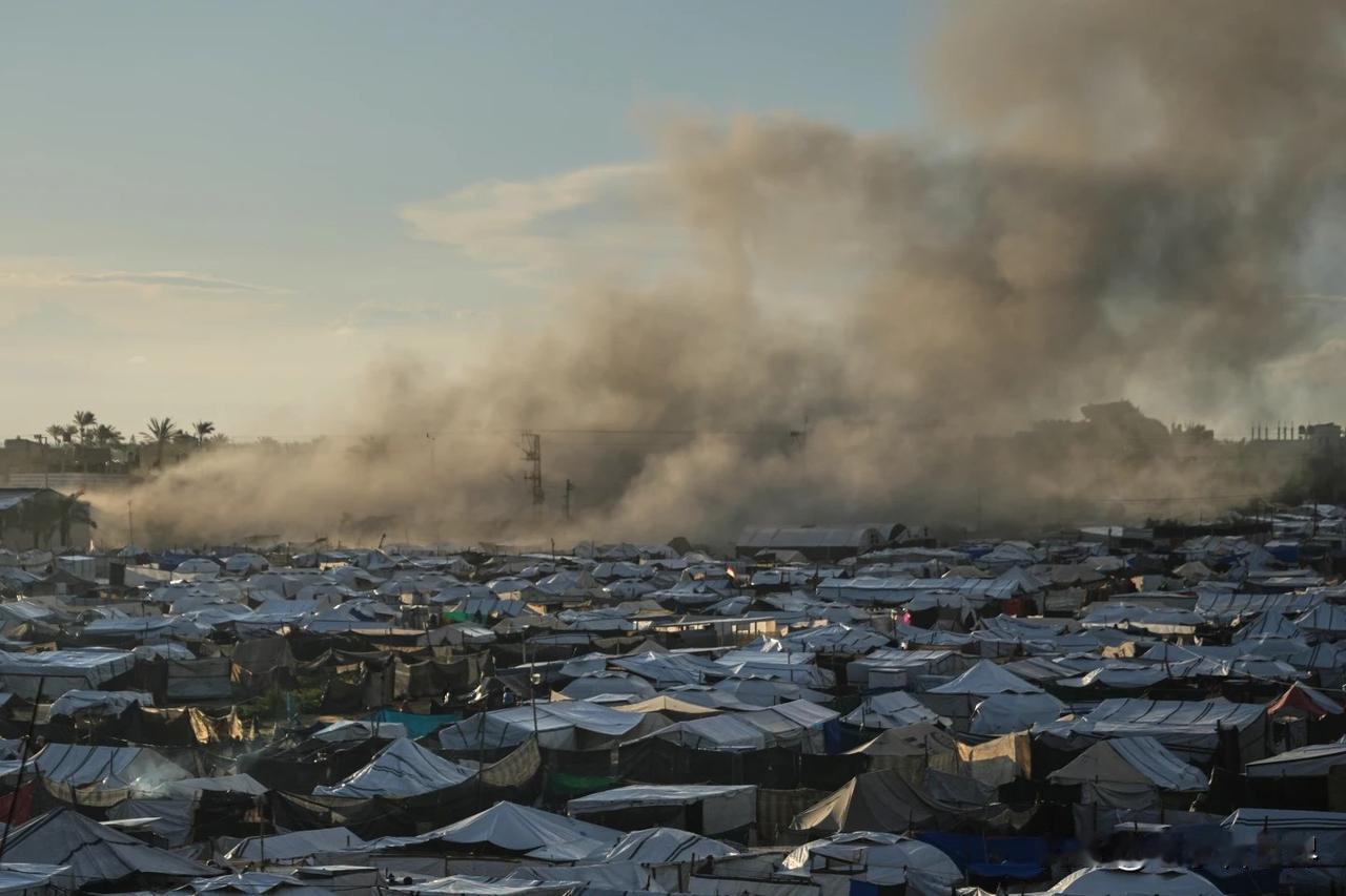【一名卡塔尔记者因以色列的袭击而丧生】多哈时间2026年4月8日，卡塔尔半岛电