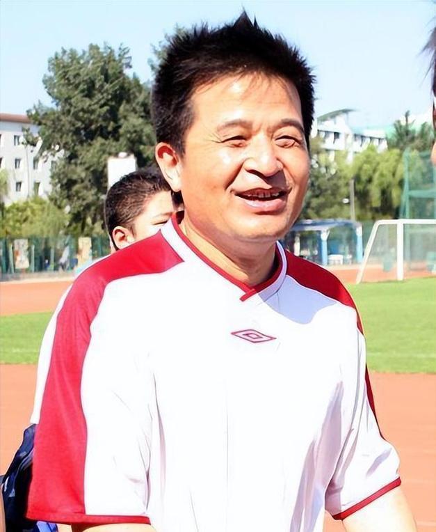 饭可以乱吃，但是话你真的不能乱说！还记得那个在春晚舞台上笑呵呵问“你幸福吗”