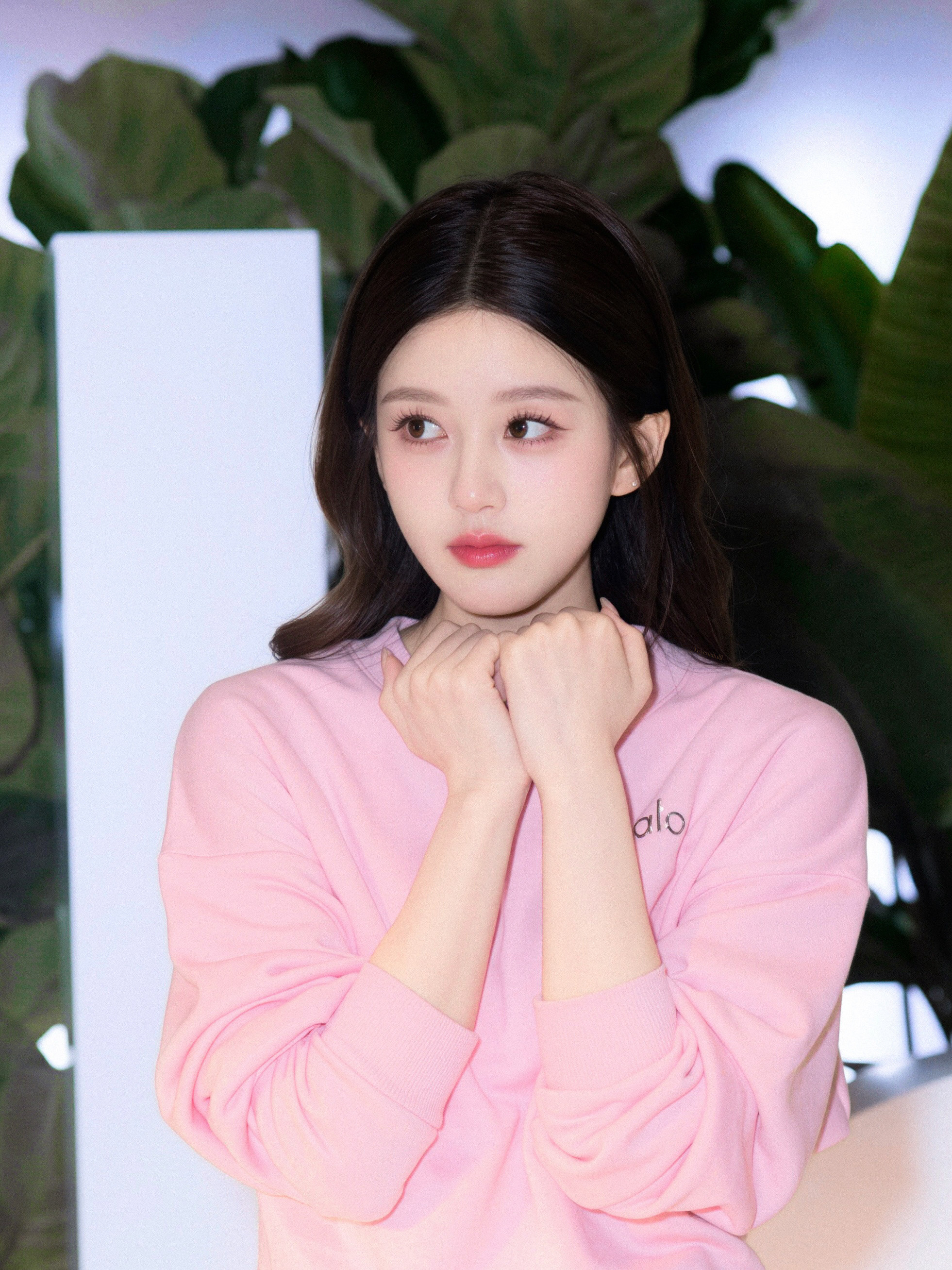 💜赵露思似曾相识（图源见水印）​​​