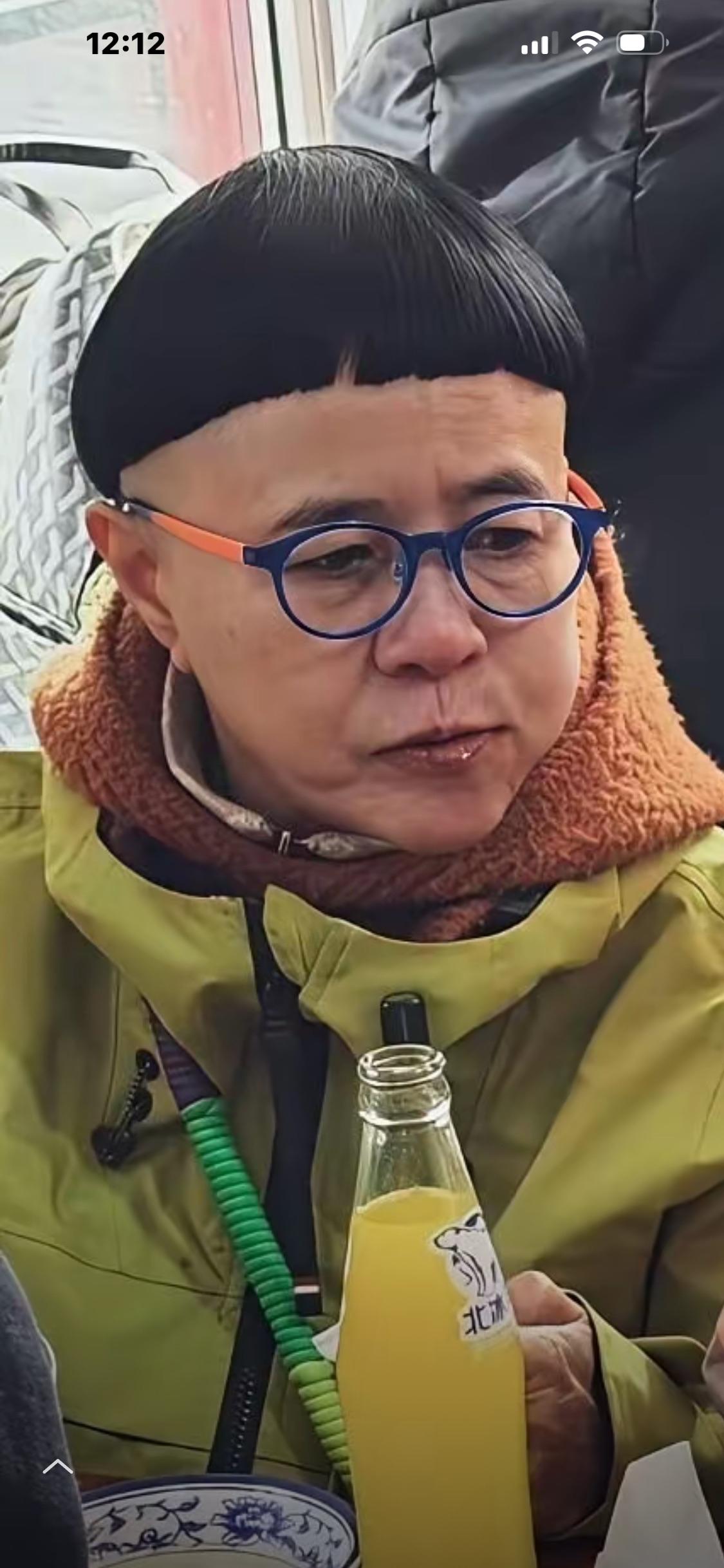 这大叔的发型真漂亮！