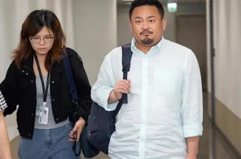 民进党官员首抵南京！赖清德任上首次，高官深夜飞大陆，机场特殊细节，大陆贵宾通道迎