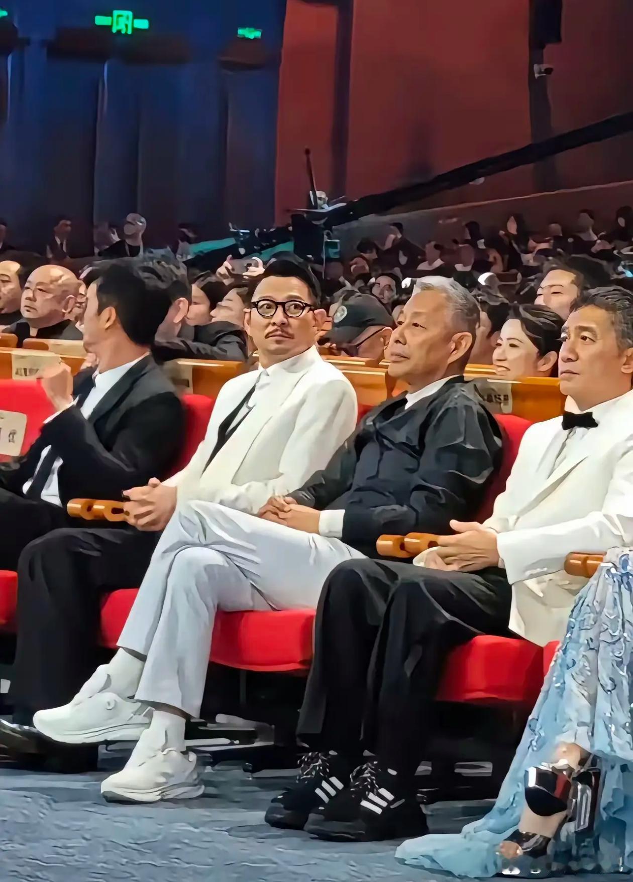 大佬的气质就是不一样呀[赞]