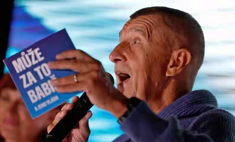 巴比什三度当上捷克总理，欧盟直接慌成“热锅上的蚂蚁”，生怕他和欧尔班、菲佐凑成“