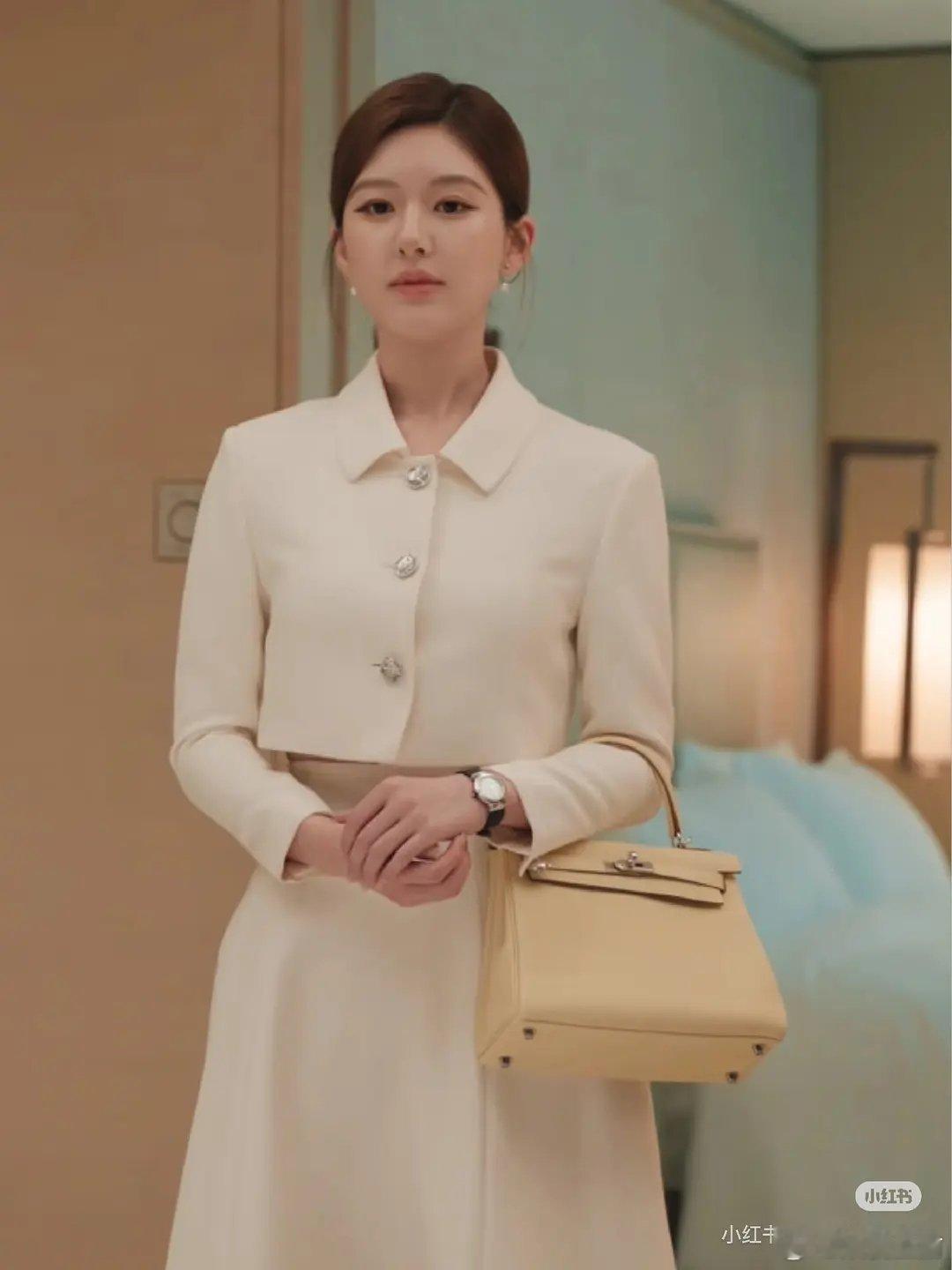 有网友疑惑赵露思和韩安冉现在有人能分得清吗？