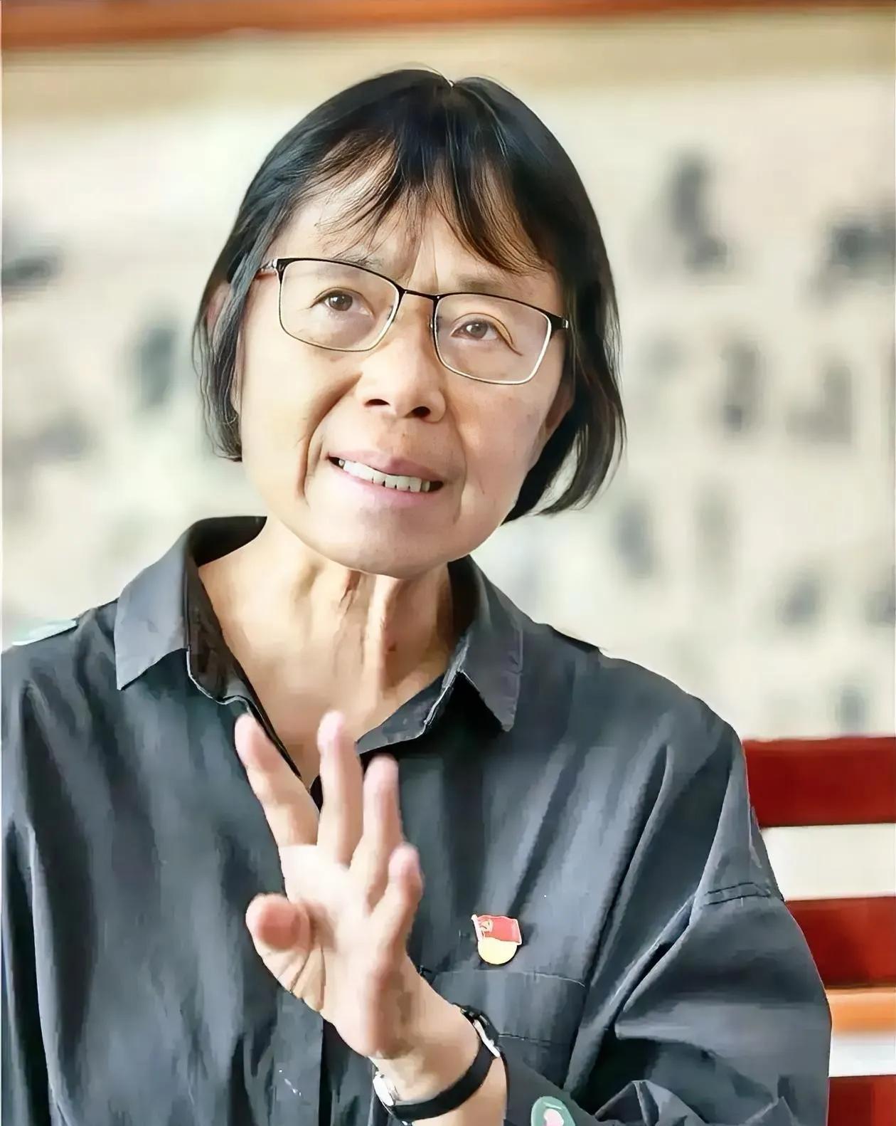 高中班主任劝学叛逆学生，为什么要考一个好大学？班主任这笔账算得太好了！