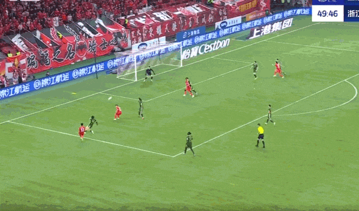 媒体人: 颜骏凌和吕文君和王燊超打赌让其复刻昨夜进球被拒