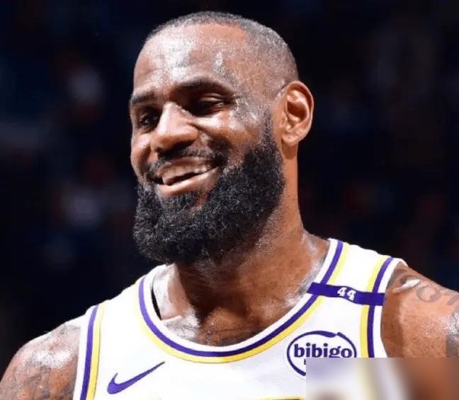 0.5秒绝杀？先别急着庆祝。NBA官方报告刚出炉，湖人的这场史诗逆转，根子上竟是