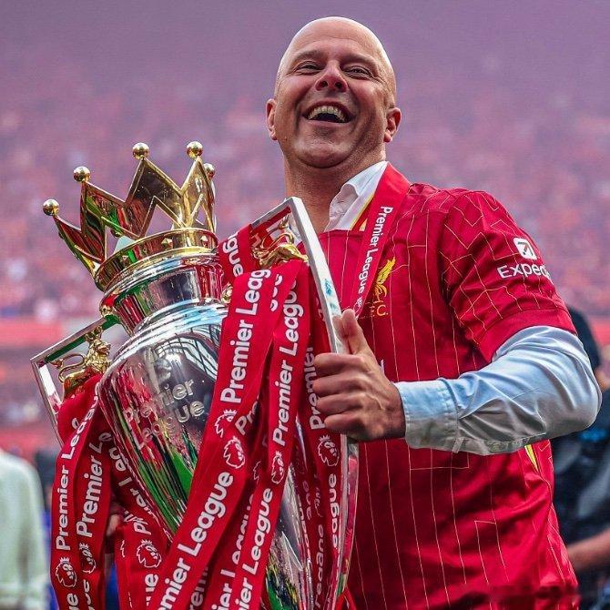 斯洛特：“作为一名教练，你可以赢得联赛冠军、欧冠冠军、足总杯冠军或联赛杯冠军，但