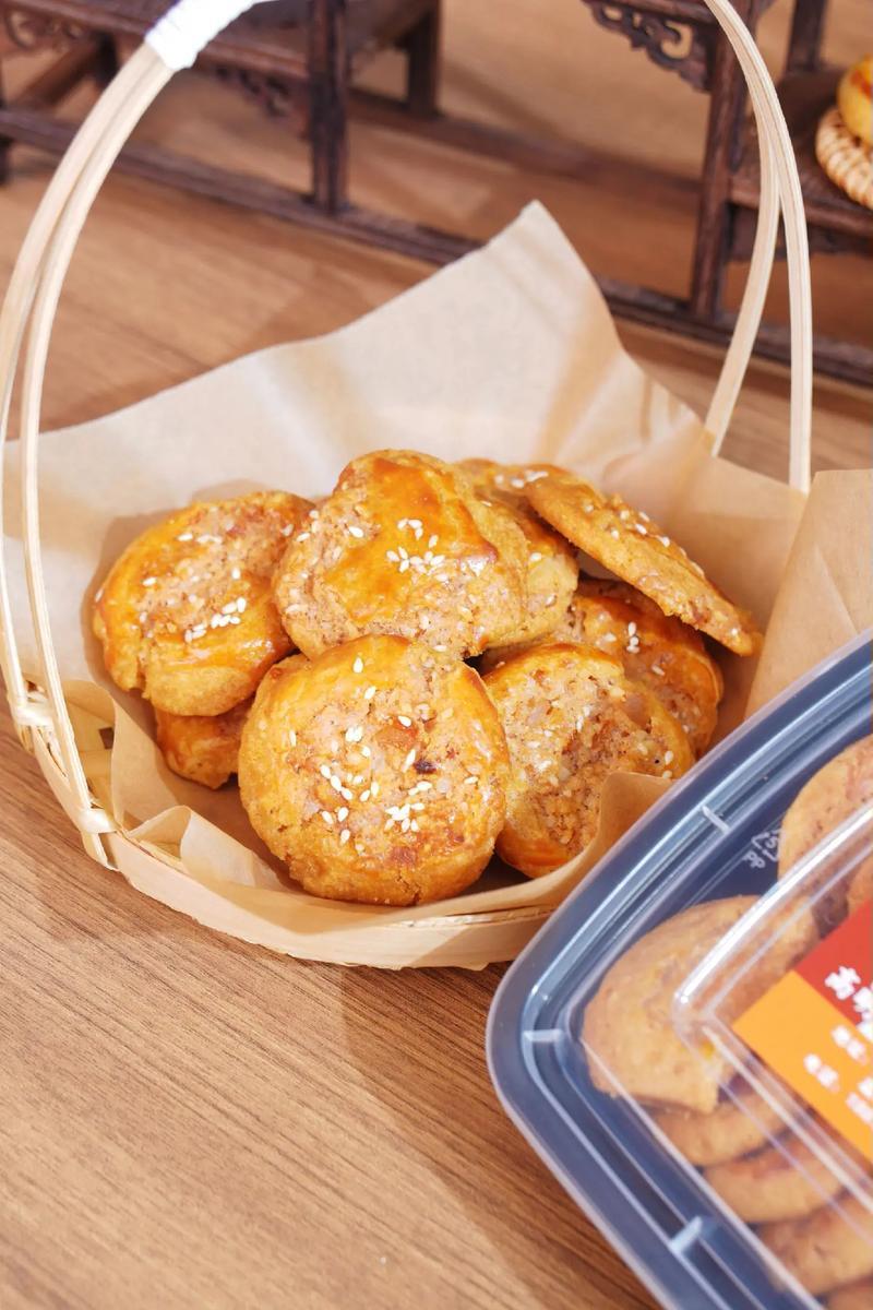 广东本地人私藏，老式鸡仔饼也太绝了来广东必带的老牌特产！不是网红噱头！是从小吃