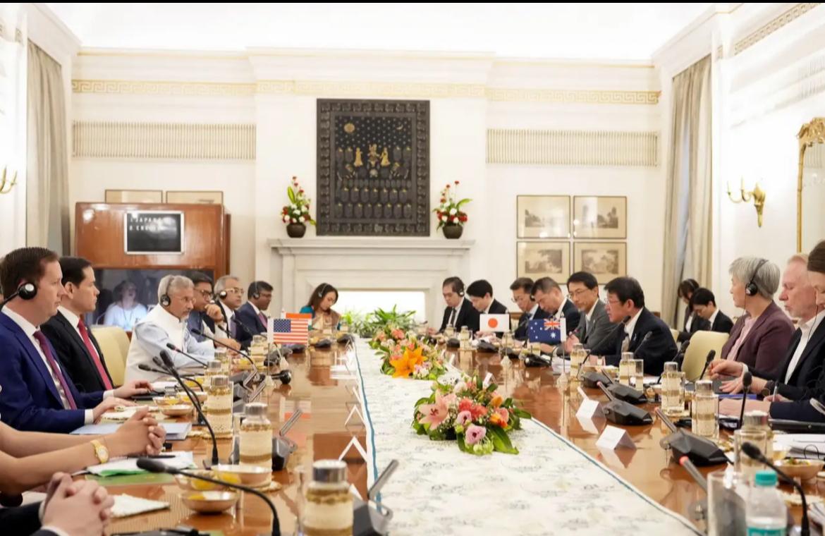 当地时间5月27日，日本外相茂木敏充公开发文，他表示，刚刚从为期三天一夜的印度出